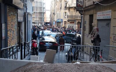 MOUCHE À OREILLE : Marche de la colère, un an après